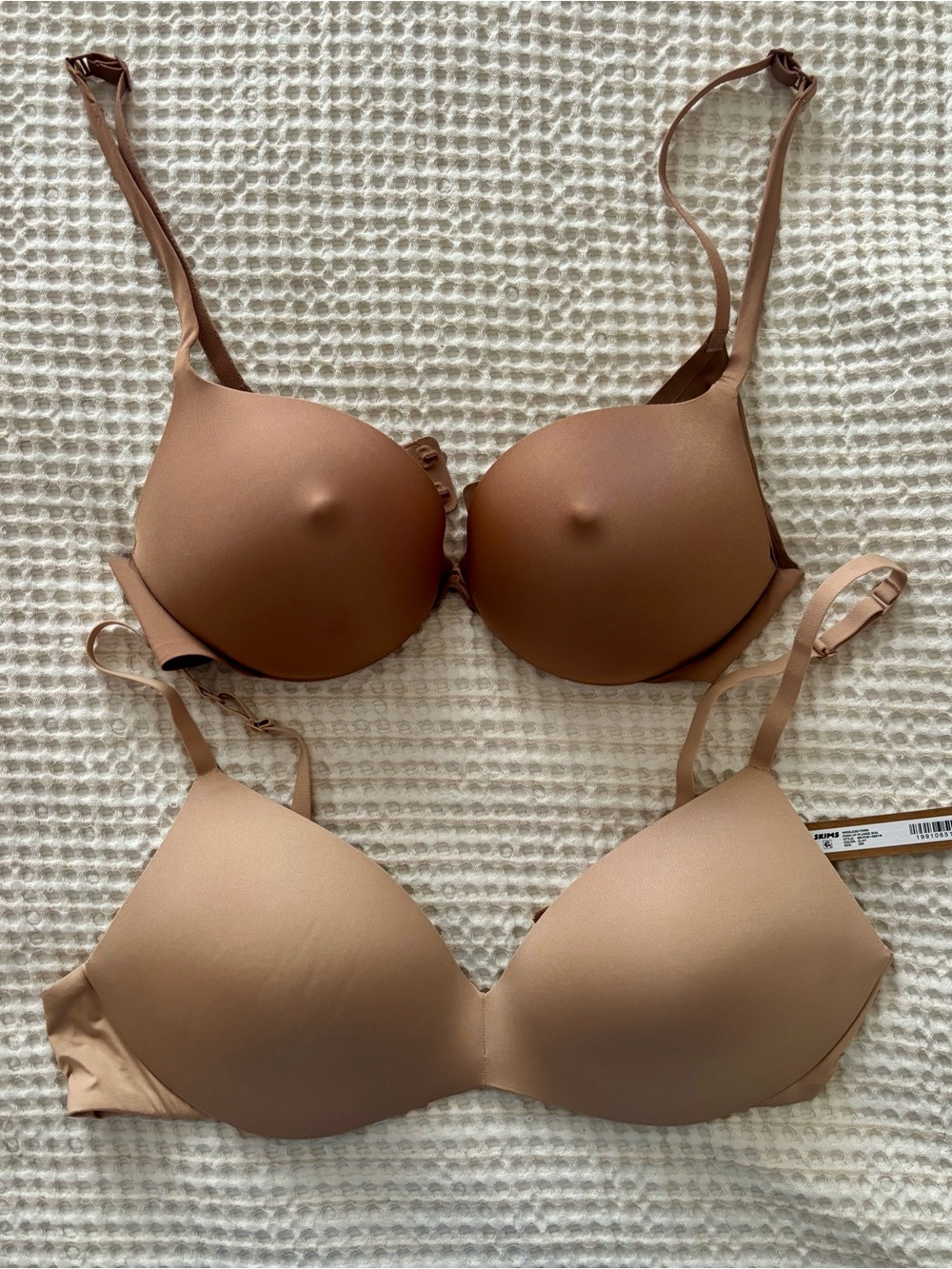 SKIMS push-up plunge bra in clay (NWT) and SKIMS nipple push-up bra in sienna